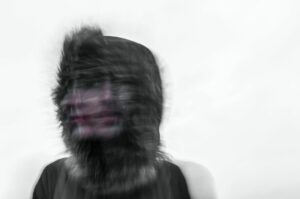 Attacchi di panico - figura sfocata che scuote la testa